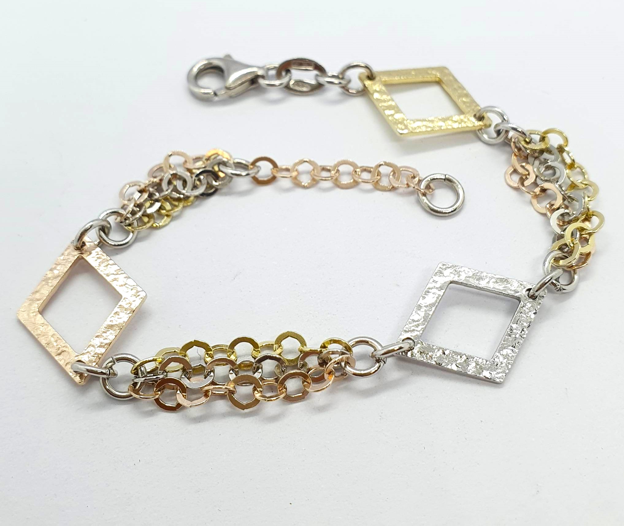 316857273_511351697396884_8597189907590302293_n.jpg Bracciale donna argento dorato - immagine 1