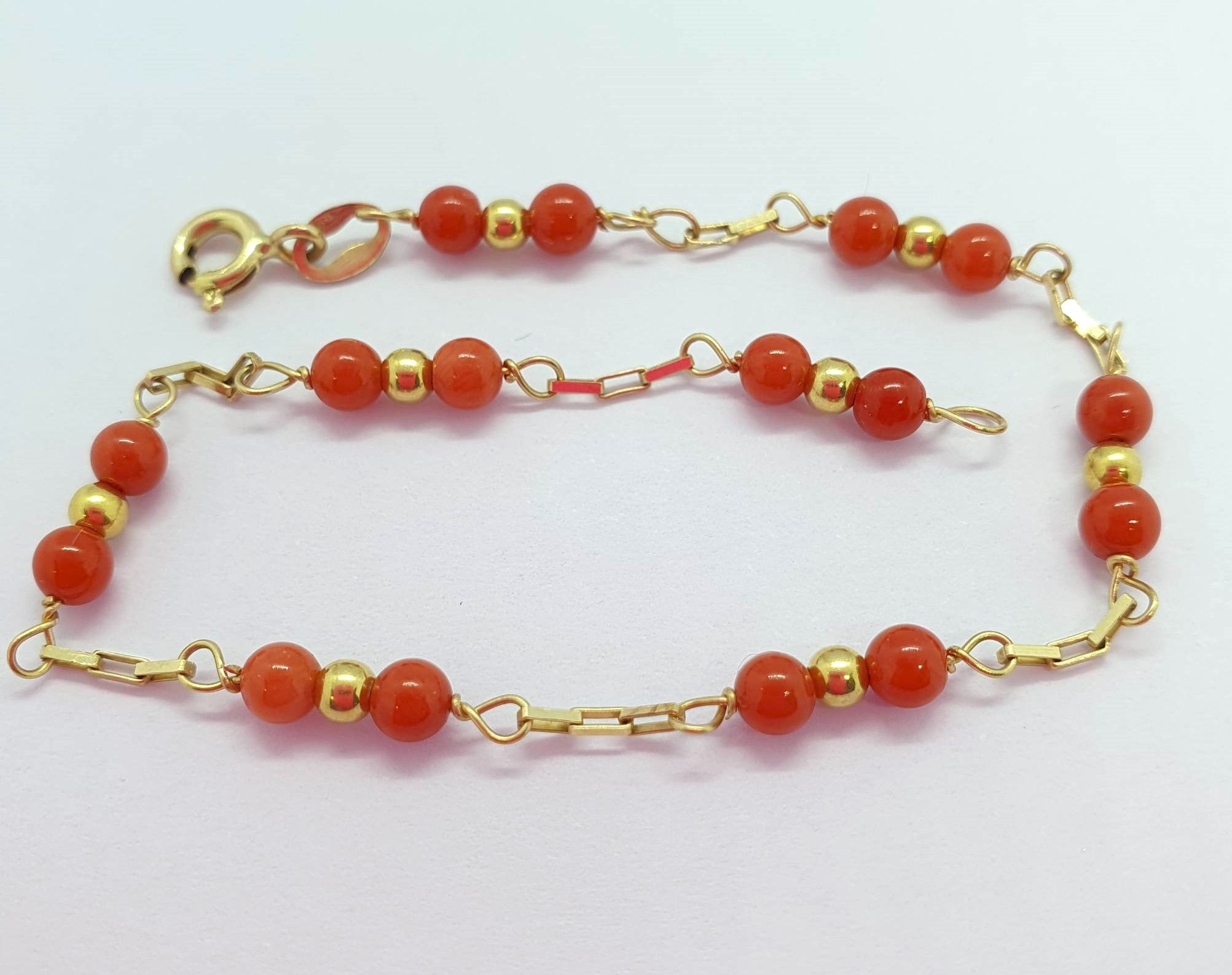 327129396_3033744150260830_9177376302766385468_n.jpg Bracciale oro e corallo - immagine 1