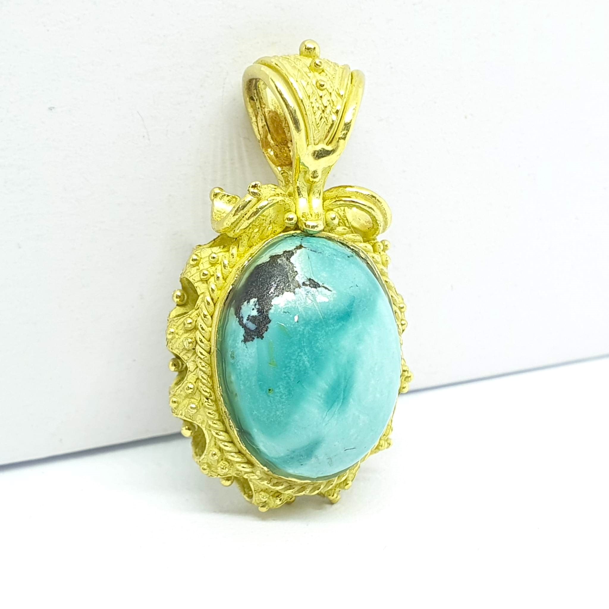 336597302_756110299245248_6289647113785376756_n.jpg Ciondolo oro con turchese - immagine 1