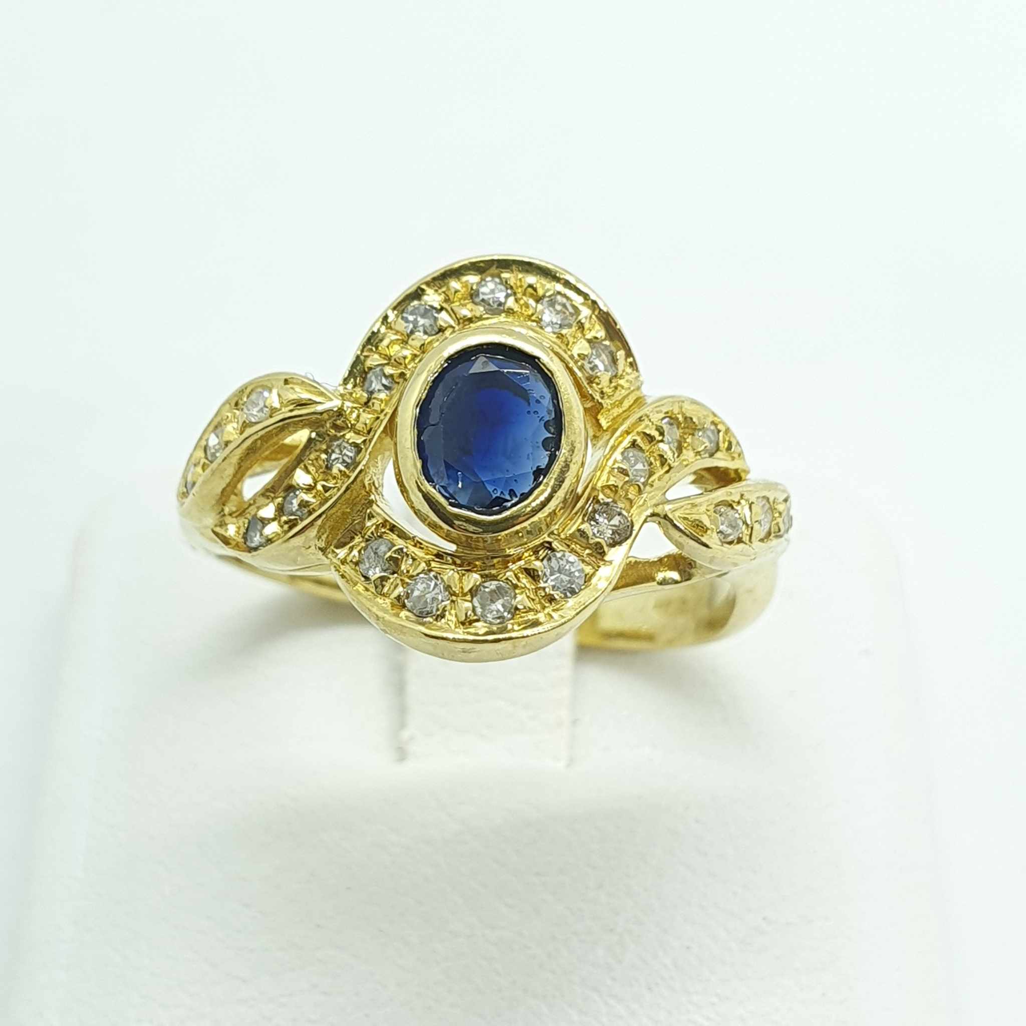 426350920_348326184768723_7981090424174105884_n.jpg Anello oro zaffiro e brillantini - immagine 1