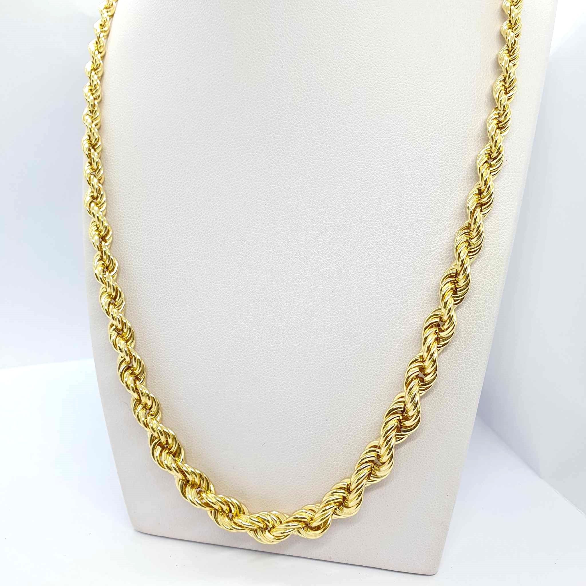 462579536_1114338857027822_6682213296945490285_n.jpg Collana torchon oro - immagine 1