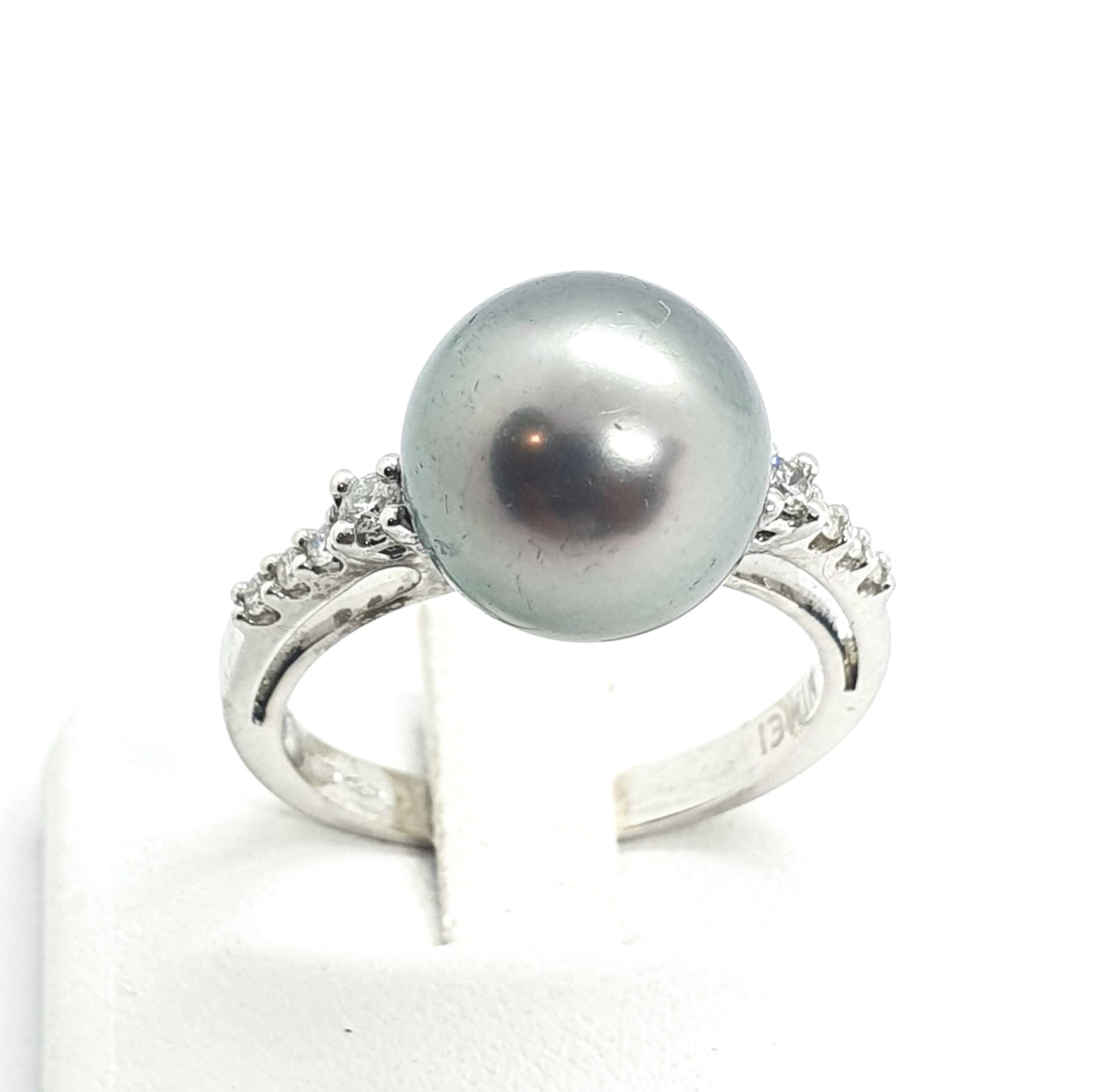 N842-51gr-A190-450.jpg Anello Nimei oro perle e diamanti - immagine 1