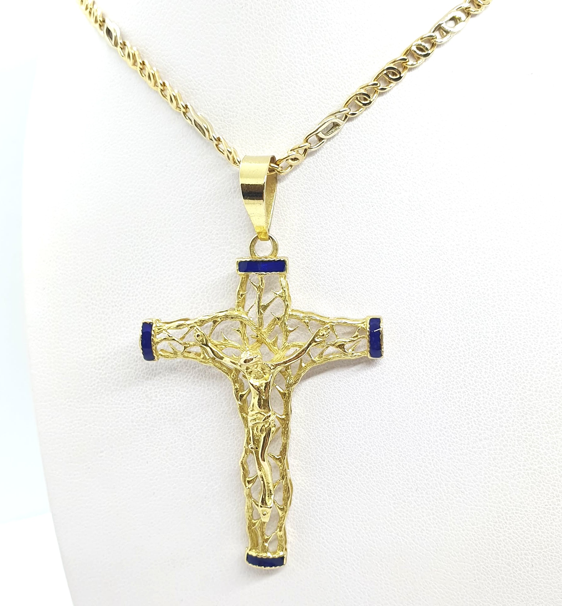 0fba5214-f68e-48a5-957f-63b0cbe98786 Collana con croce oro smaltato - immagine 1