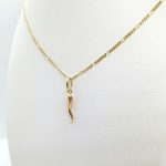 Catenina con pendente cornetto in oro